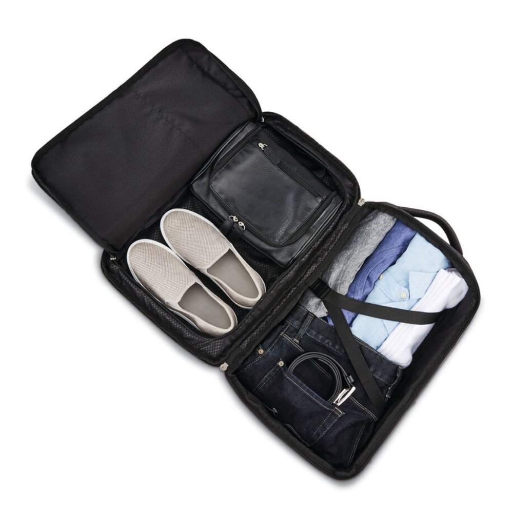 MODERN UTILITY TRAVEL BACKPACK